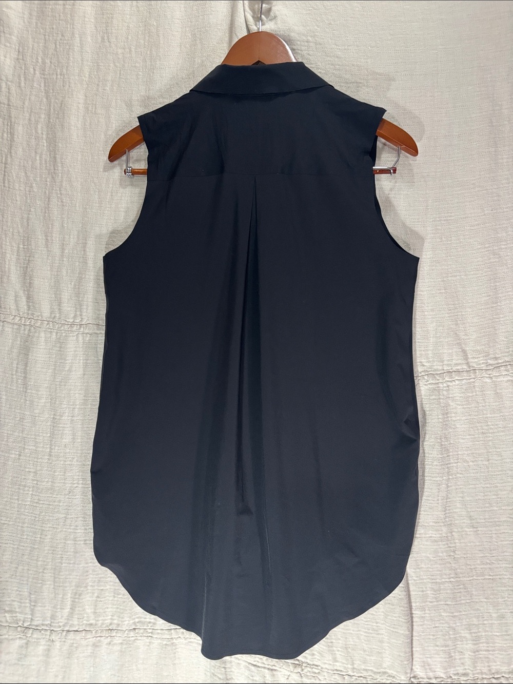 Athleta Urbanite II Tank Top Black Sleeveless Button-Up Size Small Like New - Picture 7 of 8